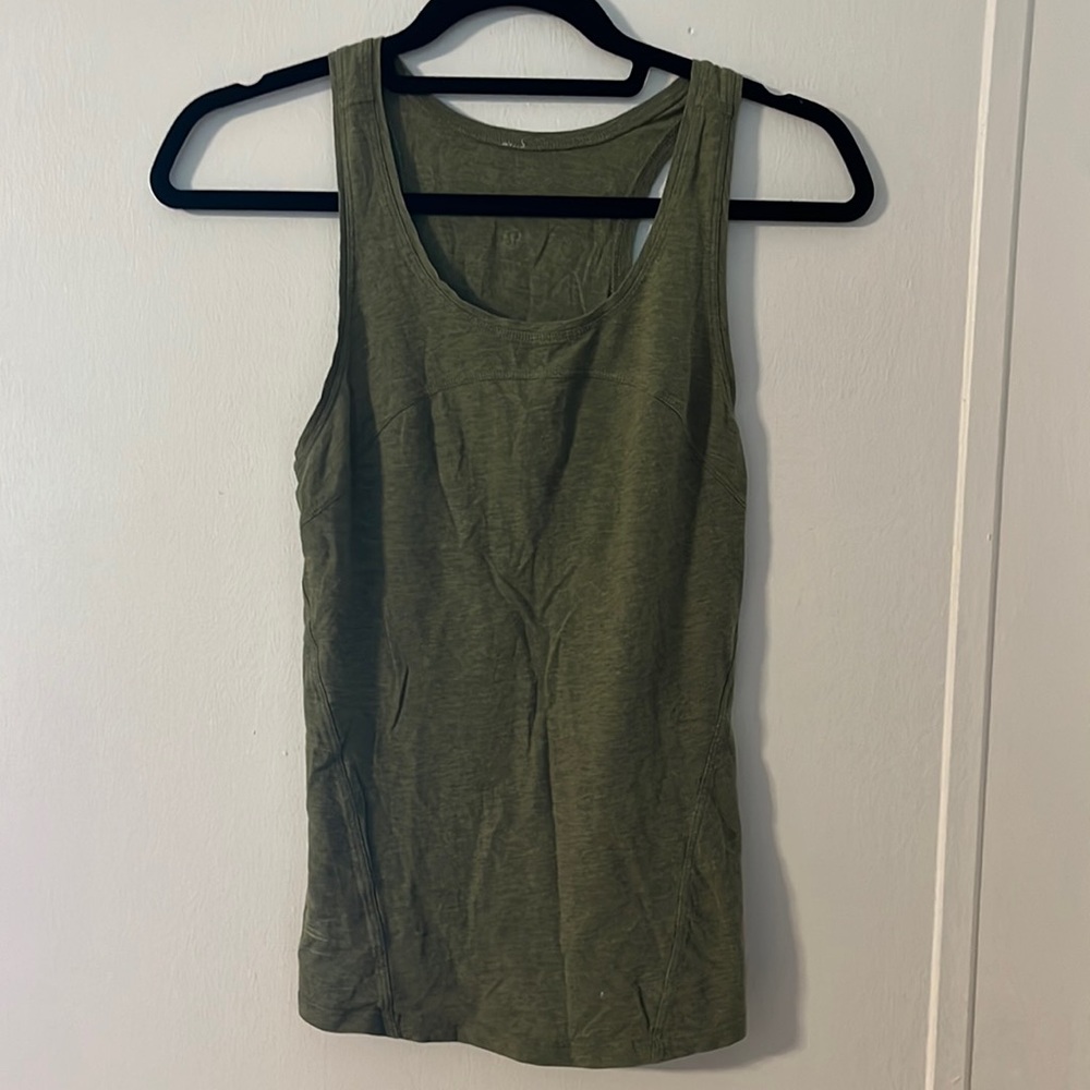 Army green Lululemon tank